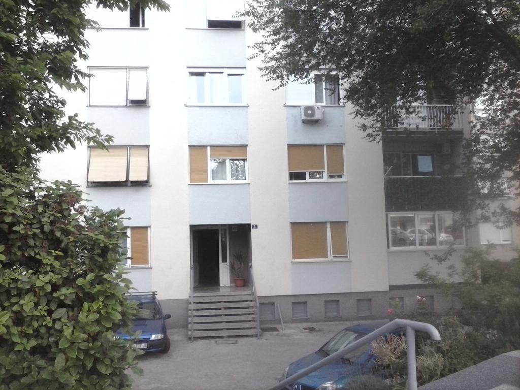 Klara Studio Apartman Split Bagian luar foto